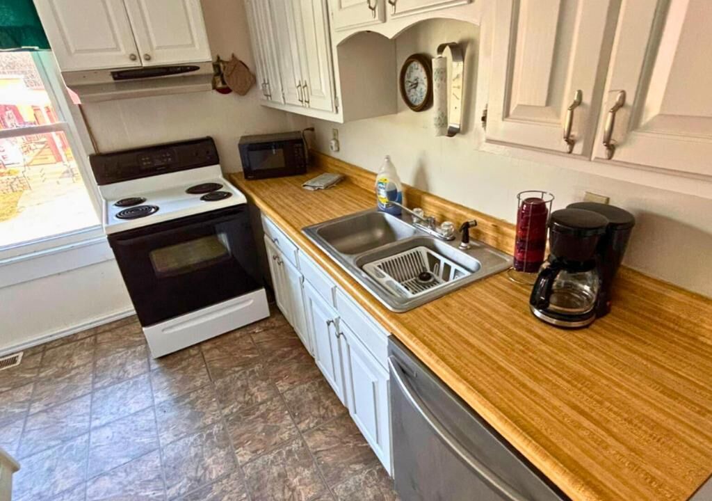 Photo of Kitchen in Cave Spring