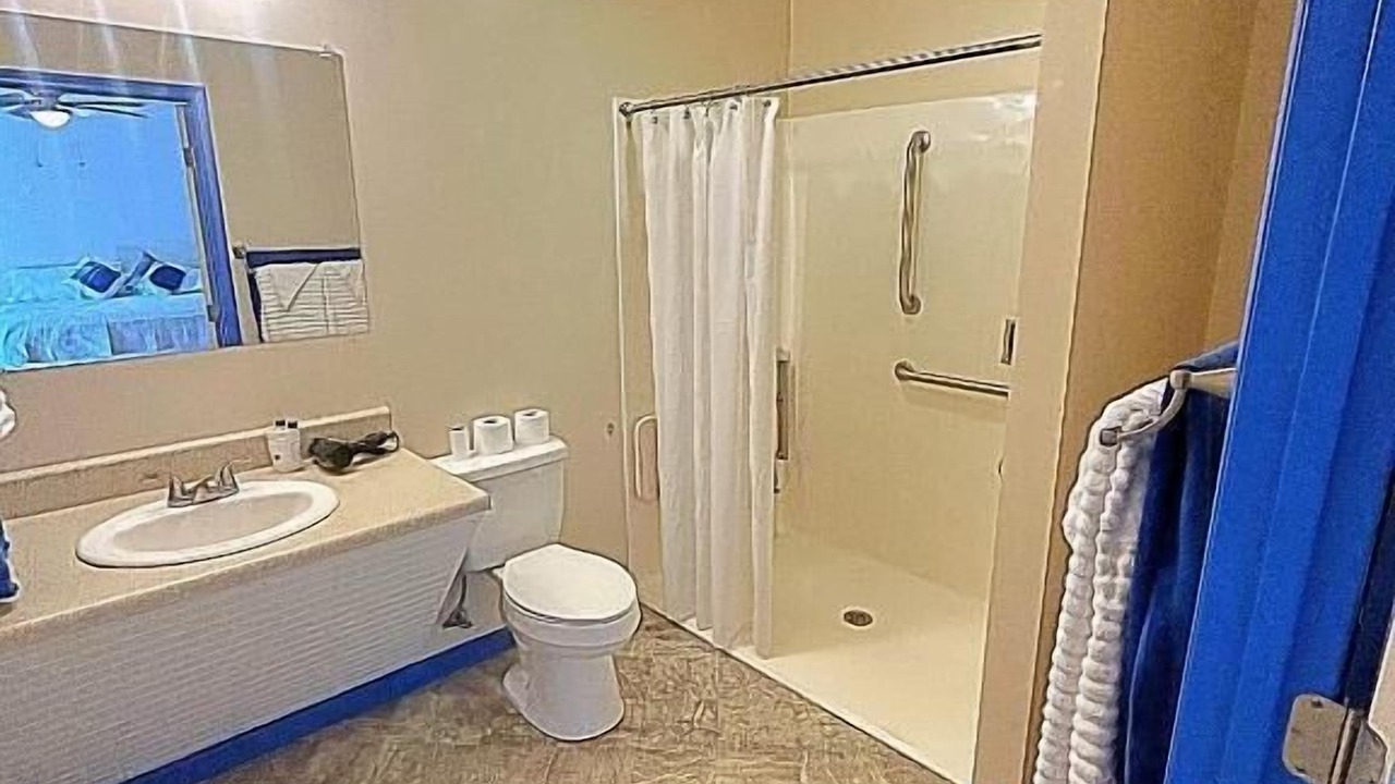 Photo of Bathroom in Maggie Valley