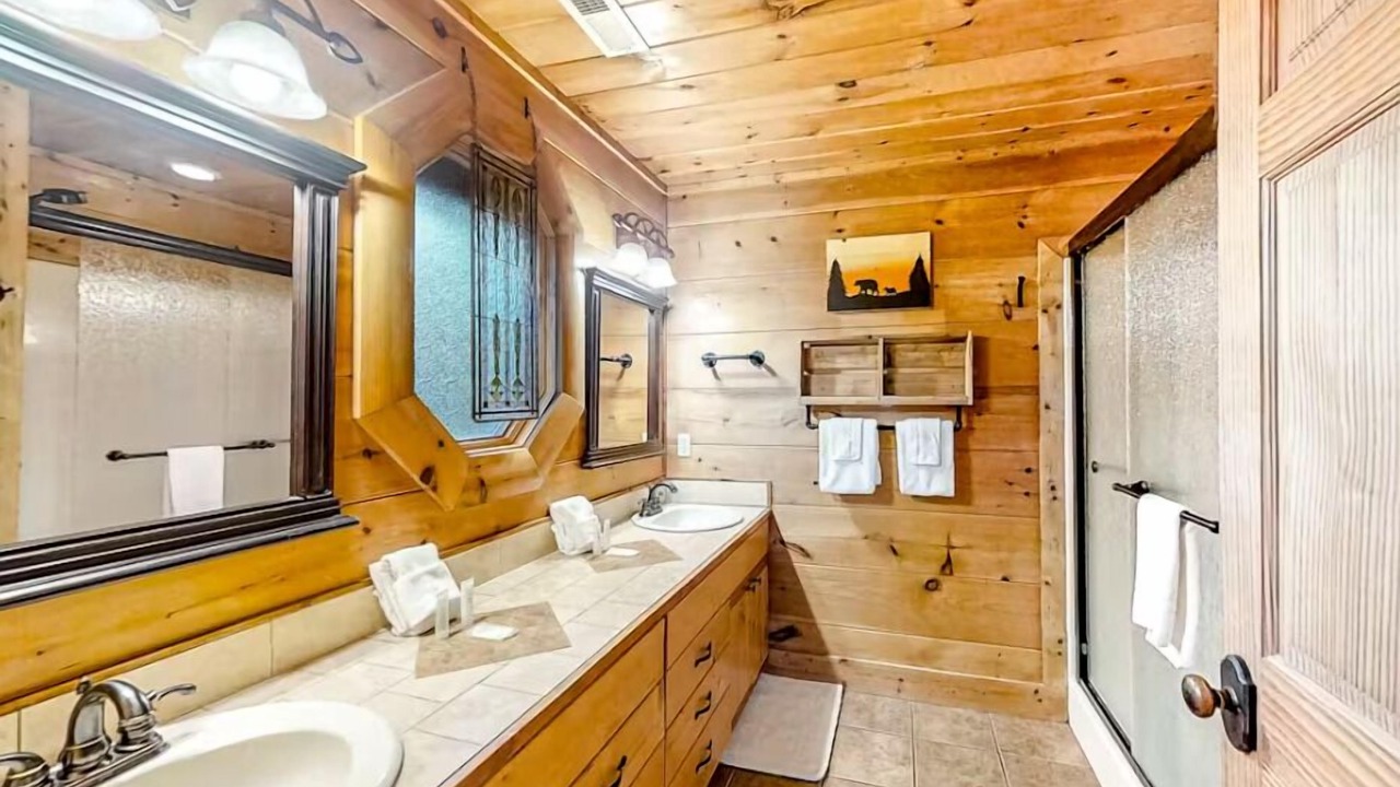 Photo of Bathroom in Sevierville