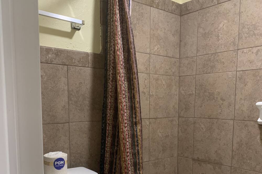 Photo of Bathroom in Maggie Valley