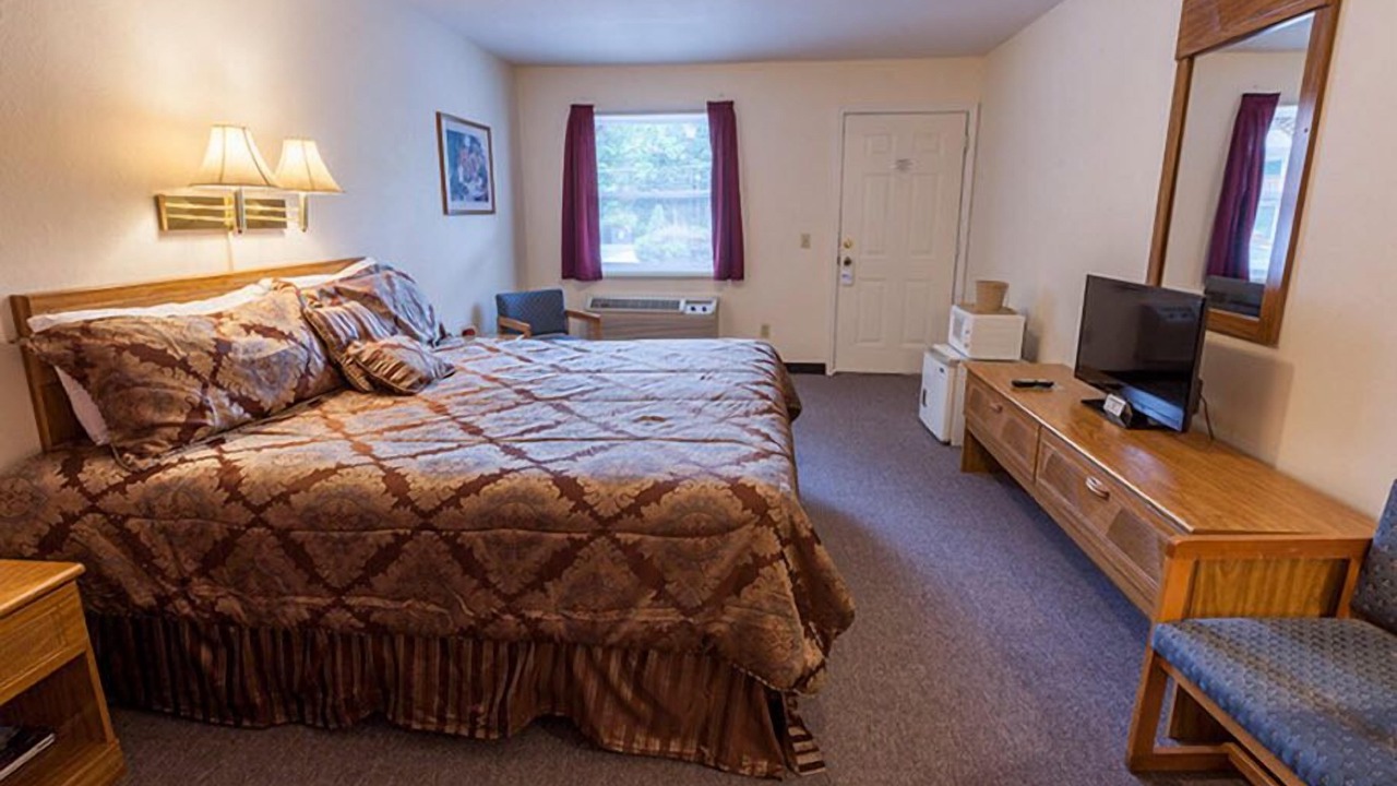Photo of Bedroom in Maggie Valley