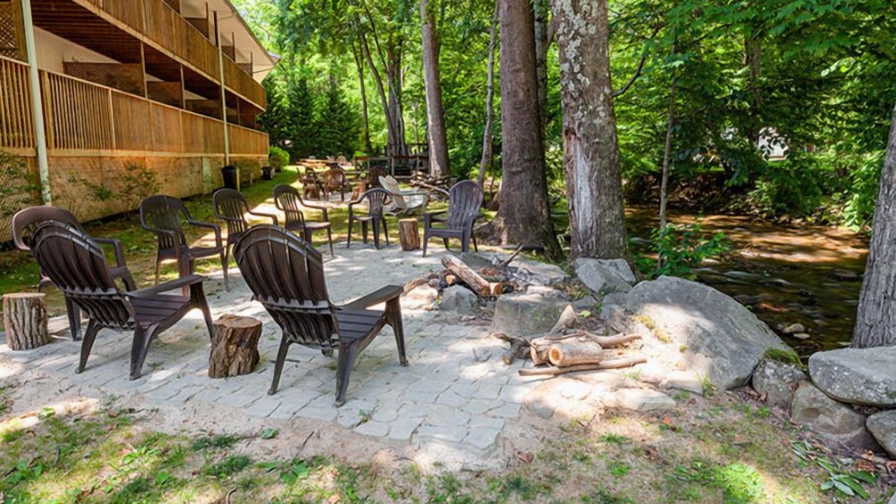 Photo of Patio Balcony in Maggie Valley