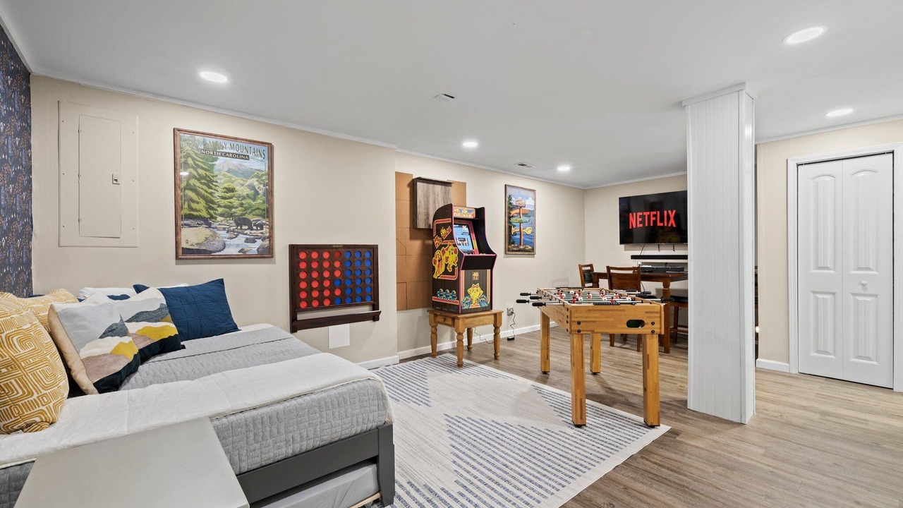 Photo of Bedroom in Sheepback Mountain Estates