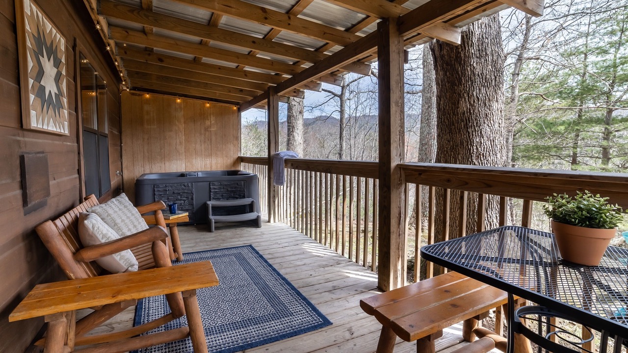 Photo of Patio Balcony in Hot Springs