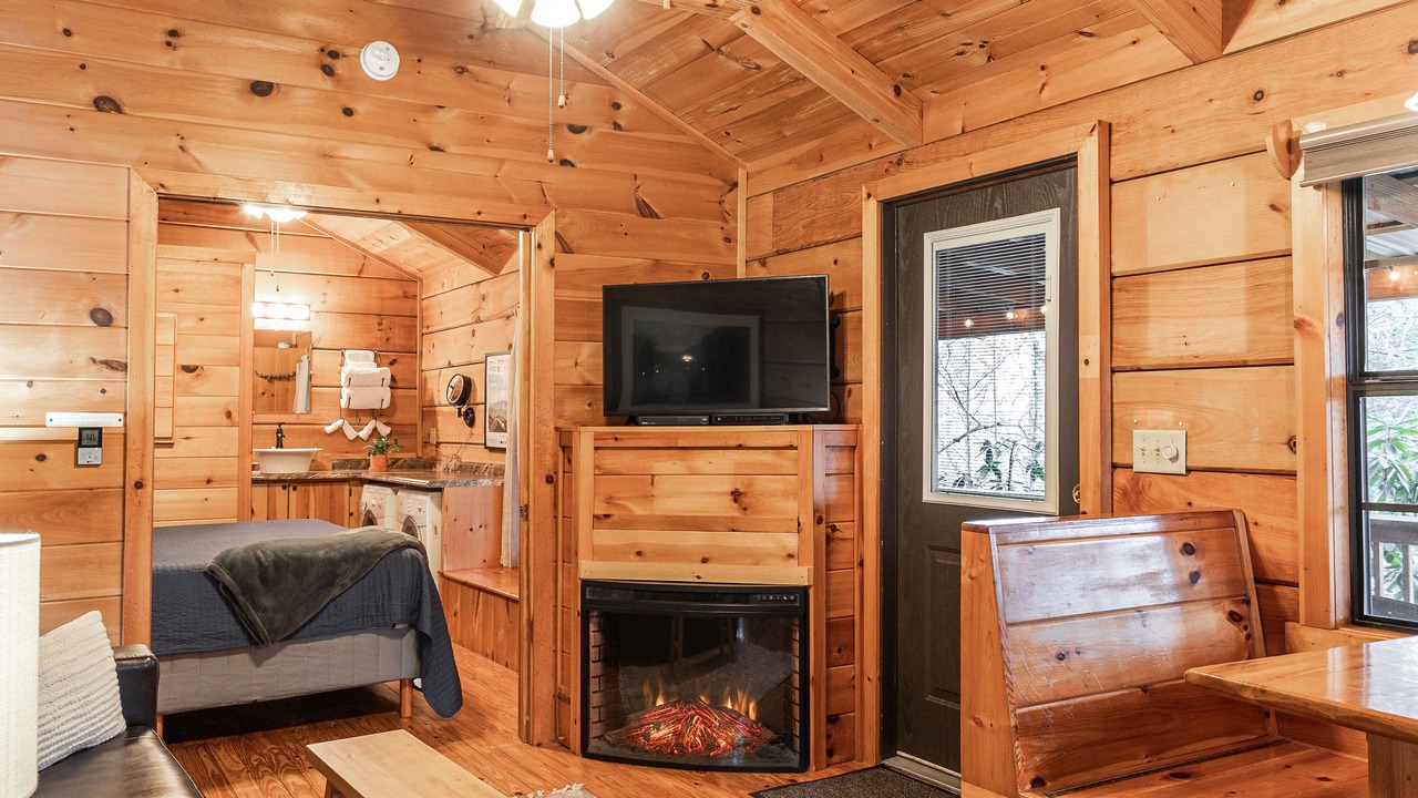 Photo of Bedroom in Hot Springs