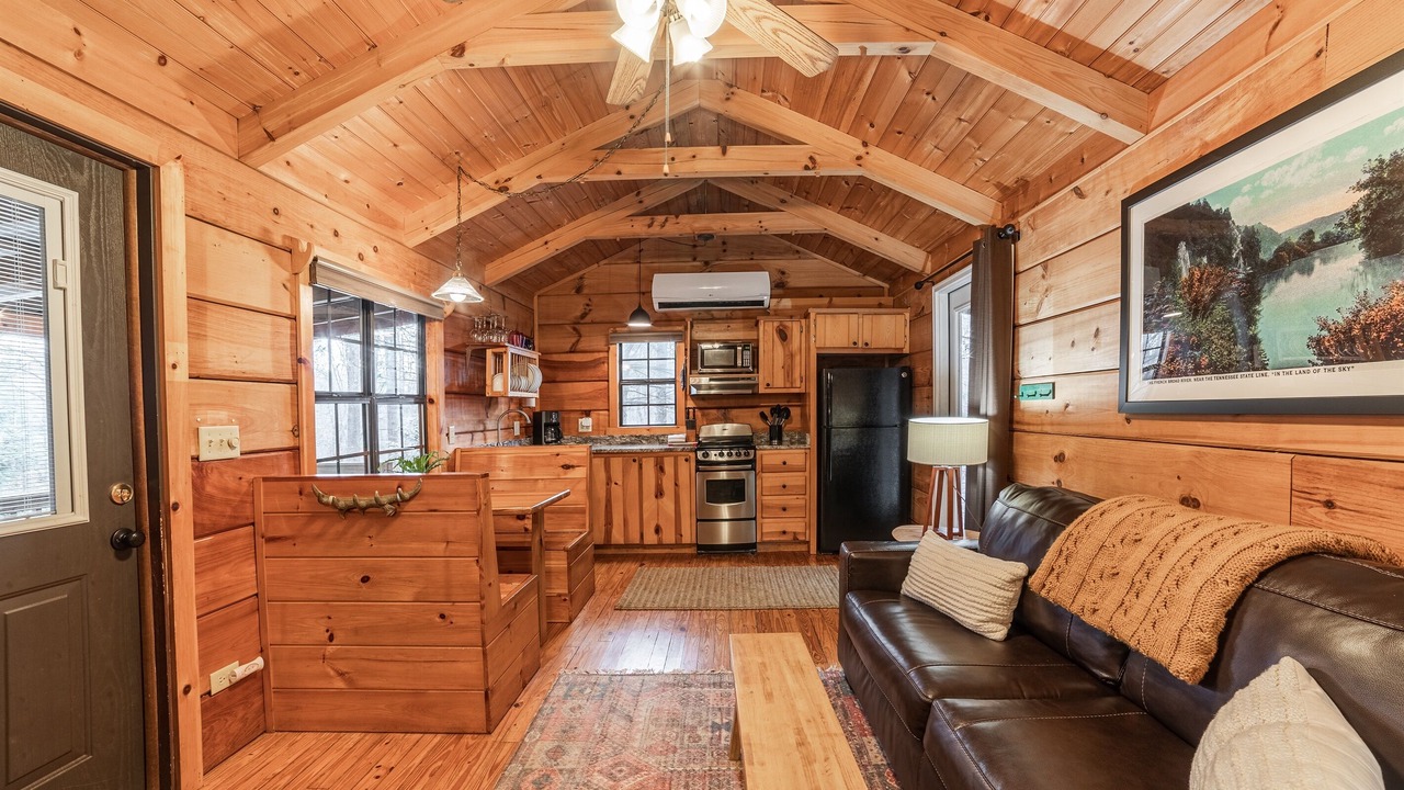 Photo of Livingroom in Hot Springs
