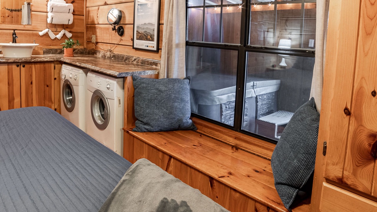 Photo of Bedroom in Hot Springs