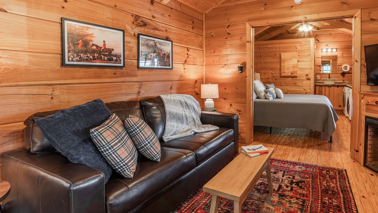 Photo of Bedroom in Hot Springs
