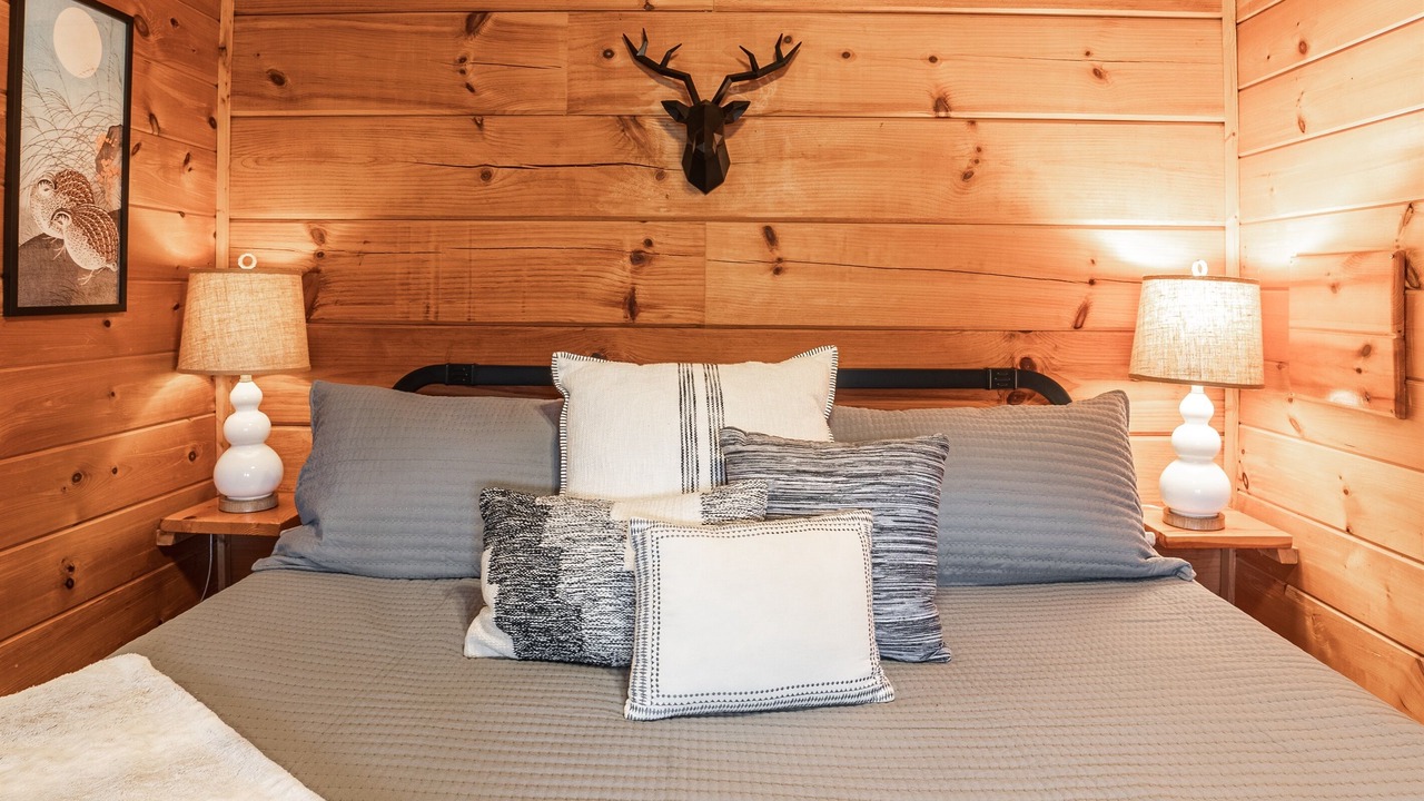 Photo of Bedroom in Hot Springs