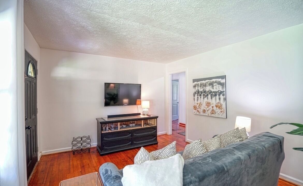 Photo of Livingroom in Covington