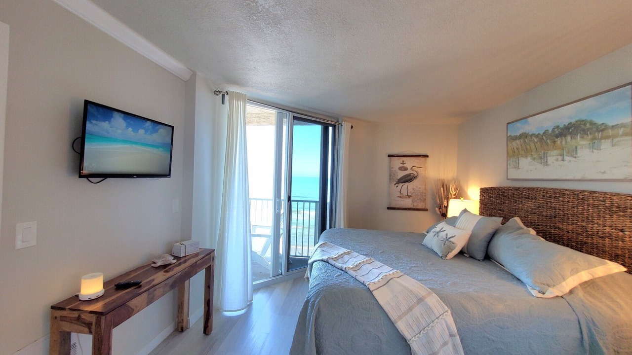 Photo of Bedroom in New Smyrna Beach
