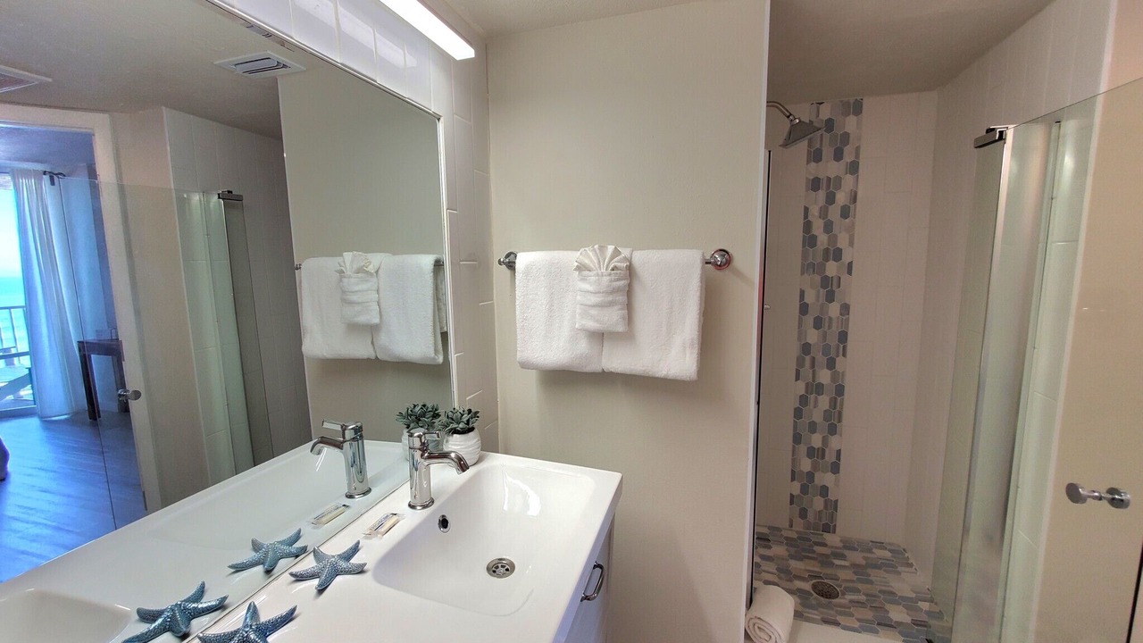 Photo of Bathroom in New Smyrna Beach