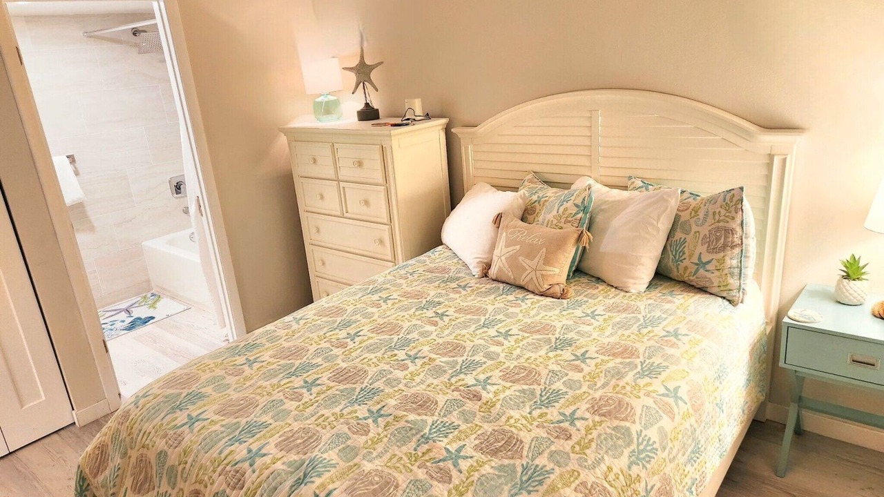 Photo of Bedroom in New Smyrna Beach