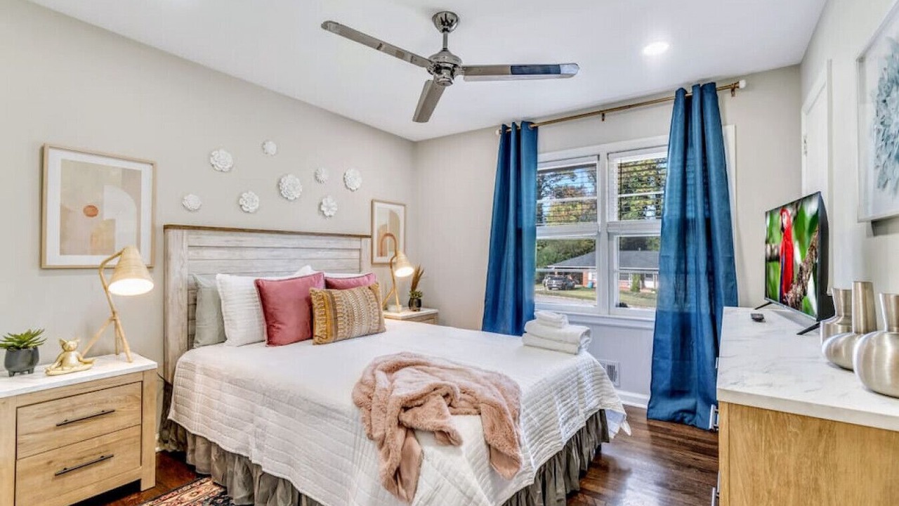 Photo of Bedroom in Lake City