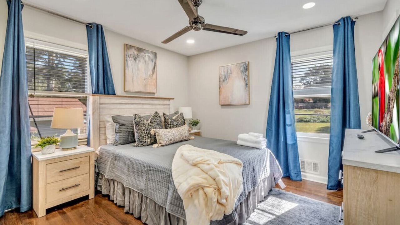 Photo of Bedroom in Lake City