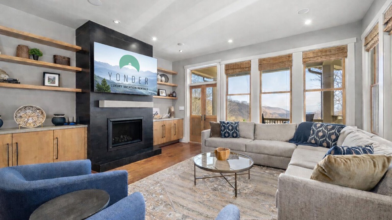 Photo of Livingroom in Leicester
