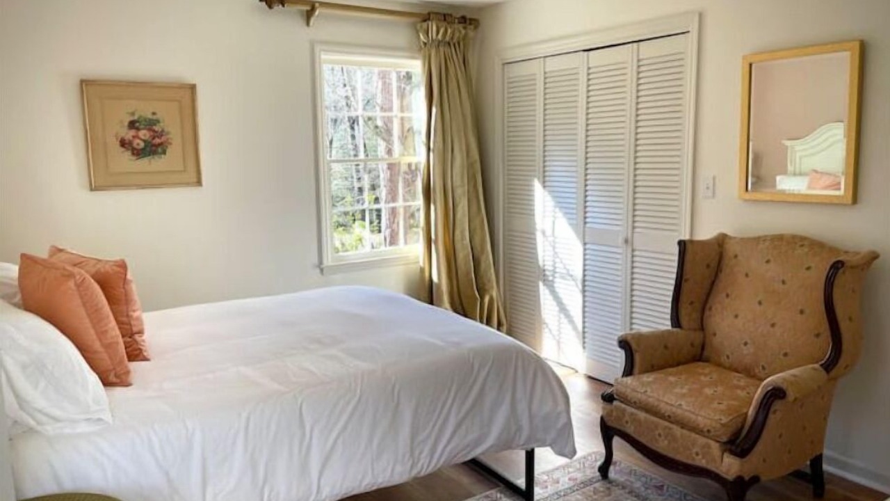 Photo of Bedroom in Covington