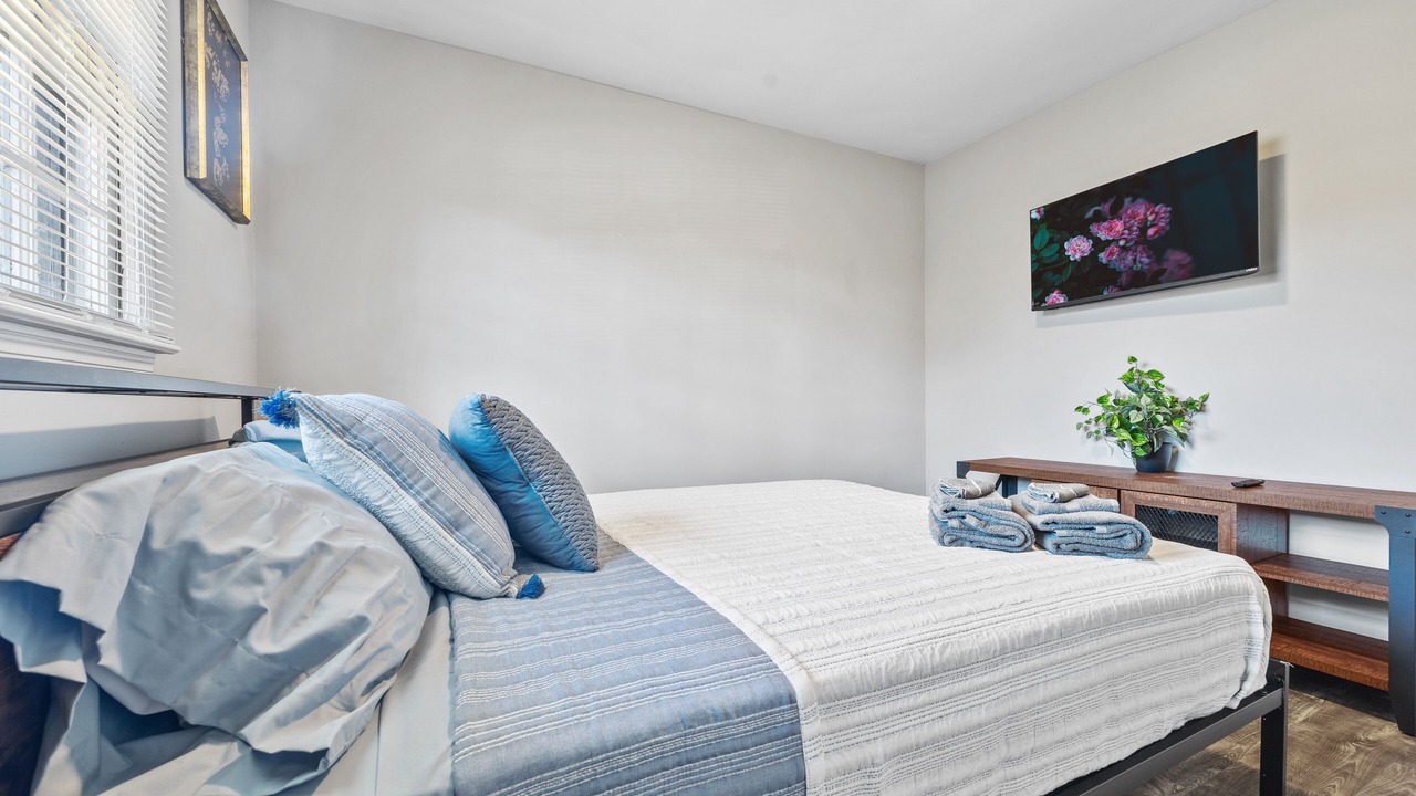 Photo of Bedroom in Powder Springs