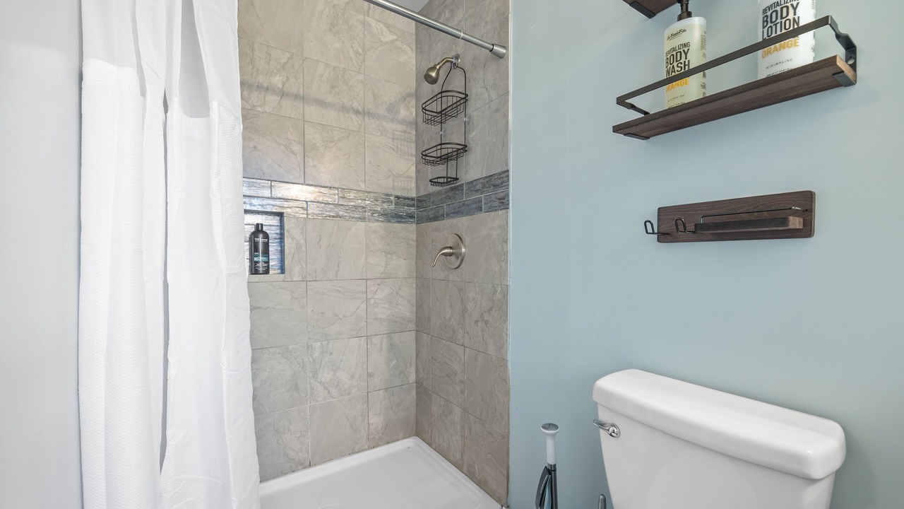 Photo of Bathroom in Powder Springs