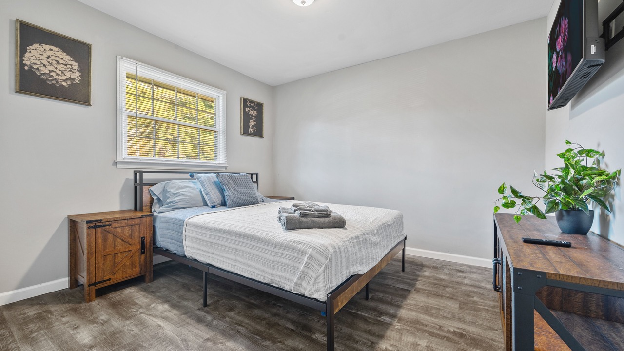 Photo of Bedroom in Powder Springs