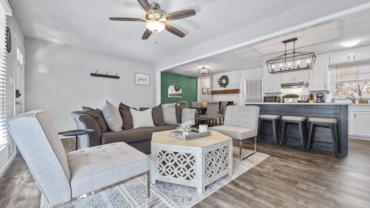 Photo of Livingroom in Powder Springs