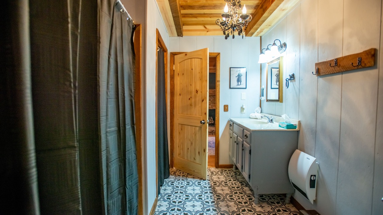Photo of Bathroom in Wolf Laurel
