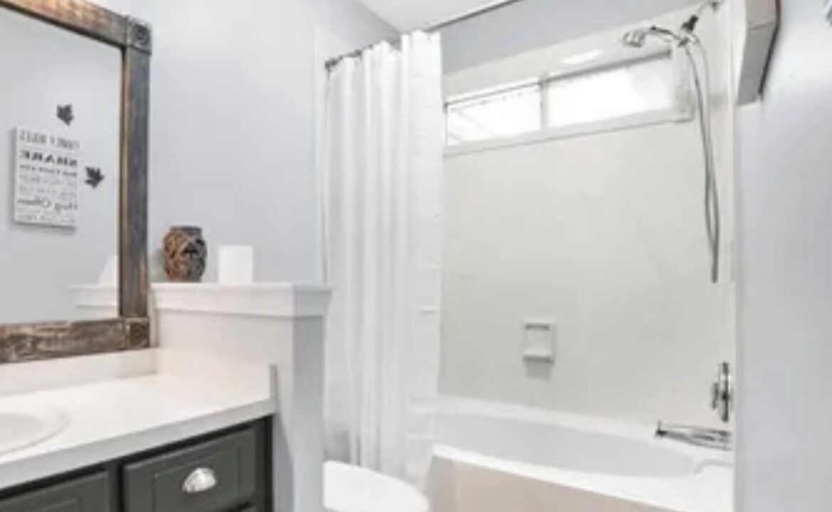 Photo of Bathroom in Baker