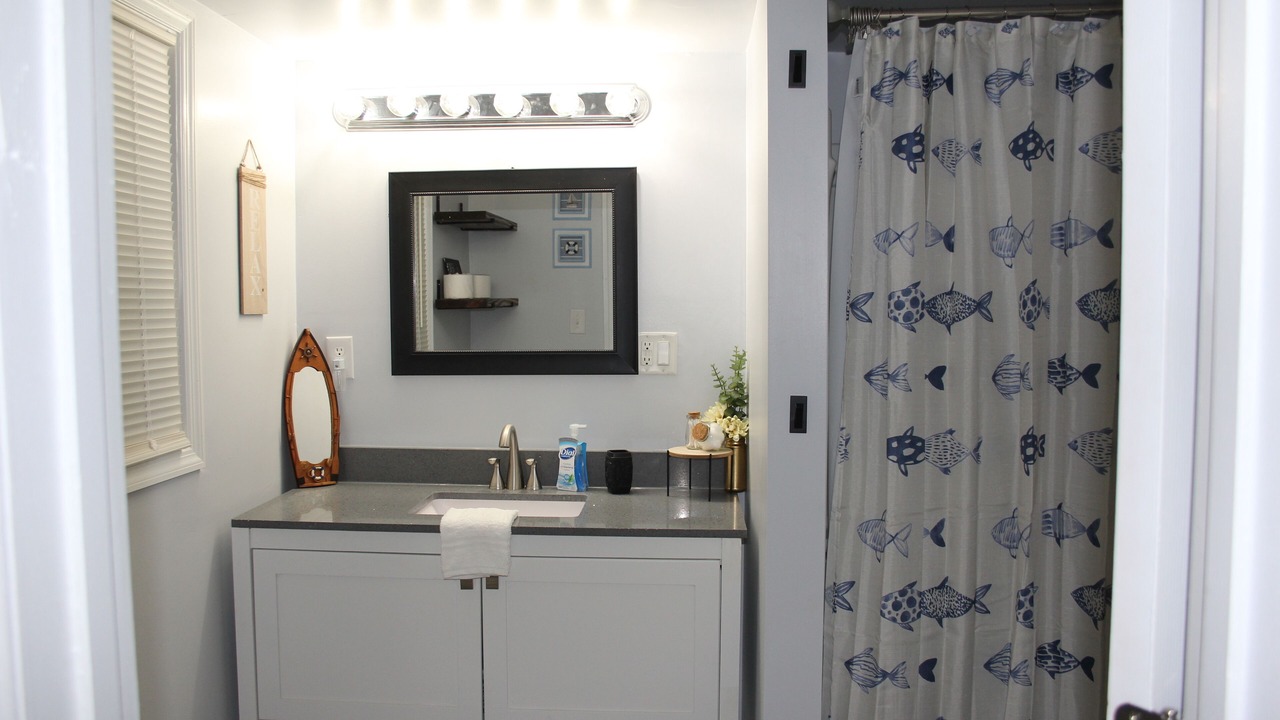 Photo of Bathroom in Guntersville