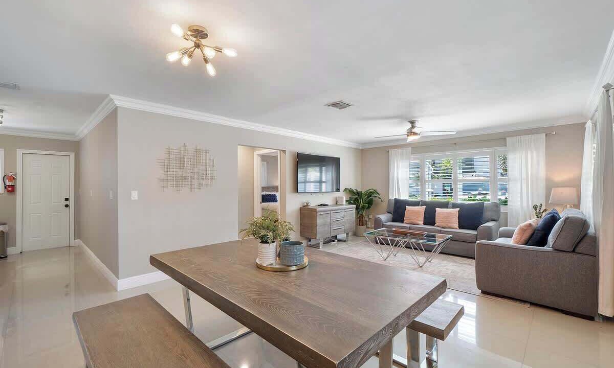 Photo of Bedroom in Lake Ridge