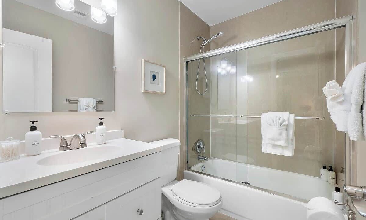 Photo of Bathroom in Lake Ridge