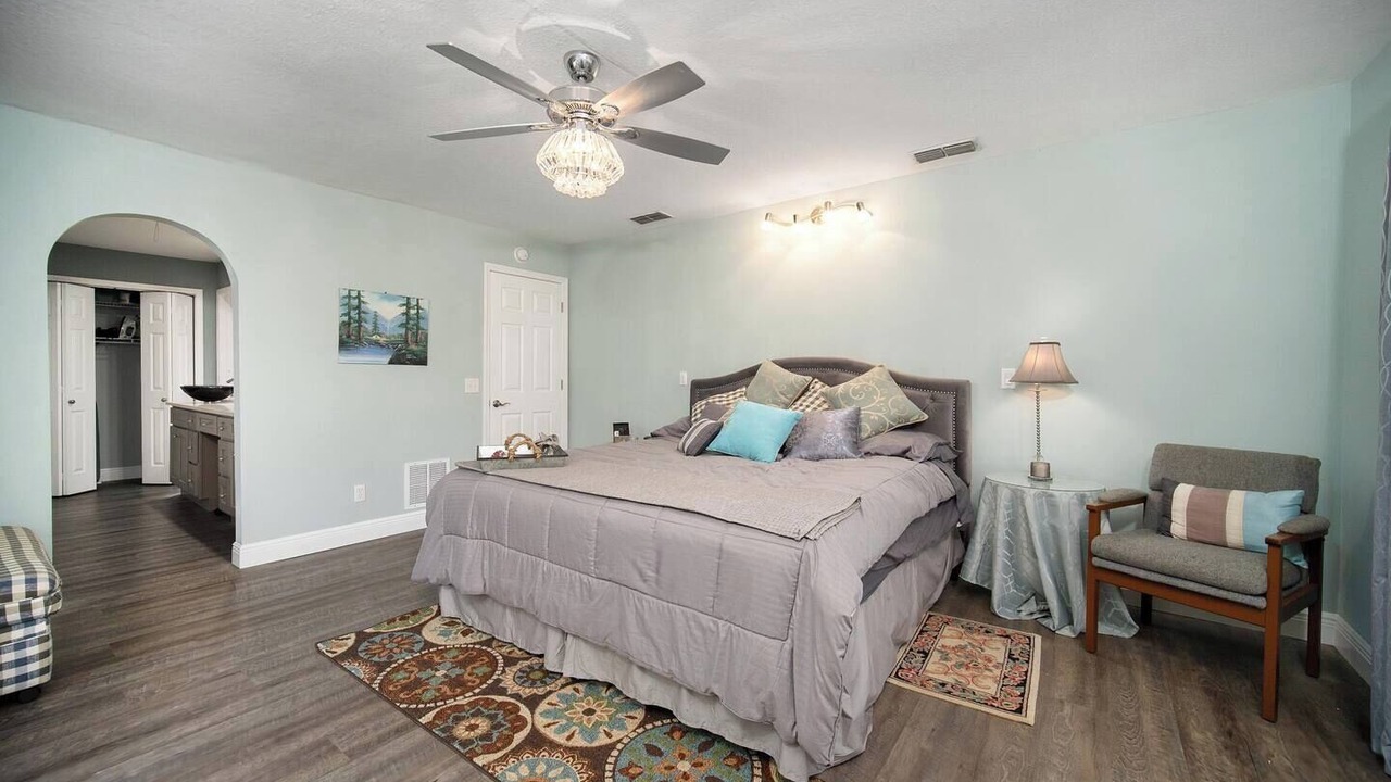 Photo of Bedroom in Middleburg