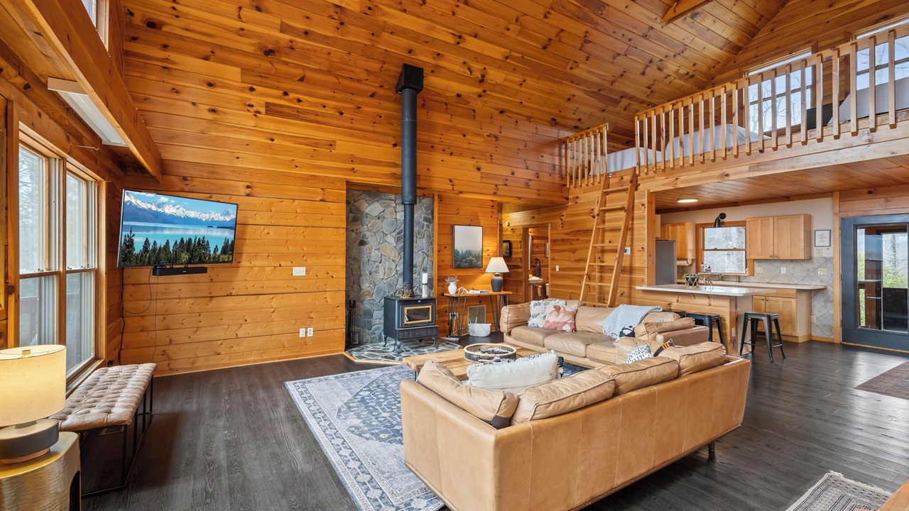 Photo of Livingroom in Lake Toxaway