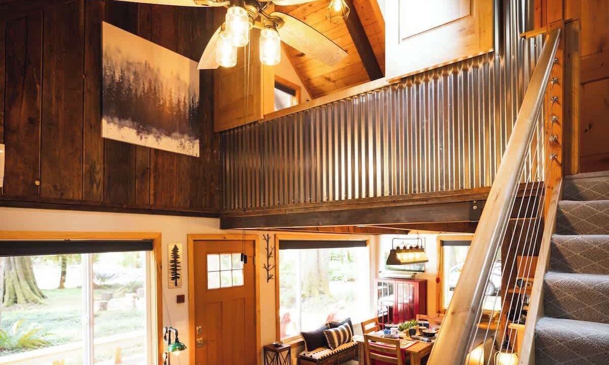 Photo of Livingroom in Glacier