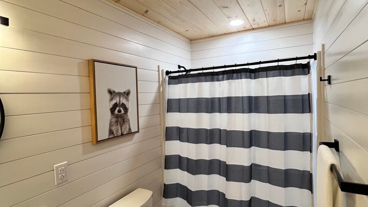 Photo of Bathroom in Waynesville