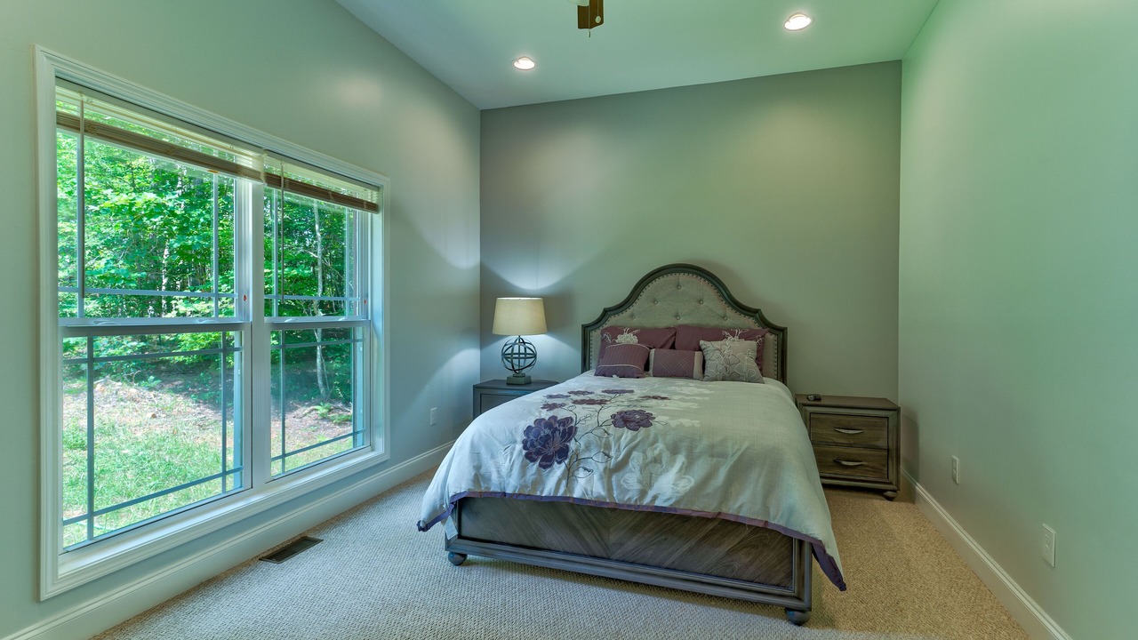 Photo of Bedroom in Blairsville