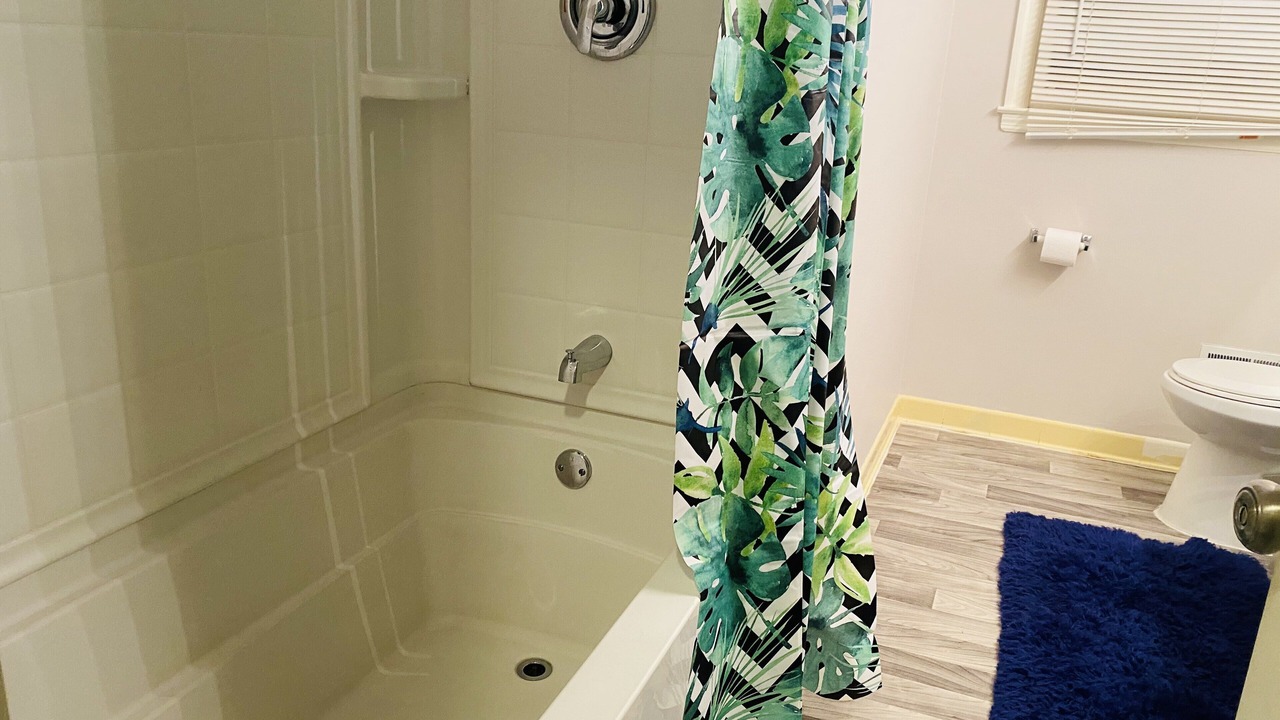 Photo of Bathroom in Morrow