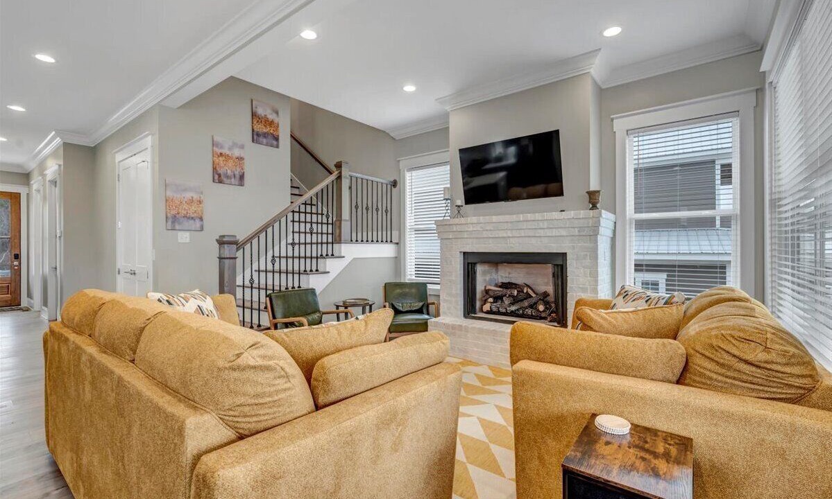 Photo of Livingroom in Guntersville