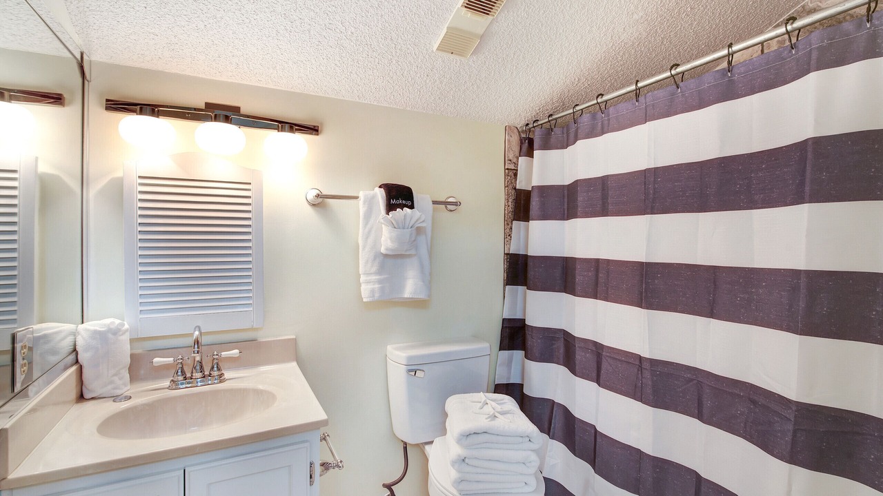 Photo of Bathroom in Laguna Beach