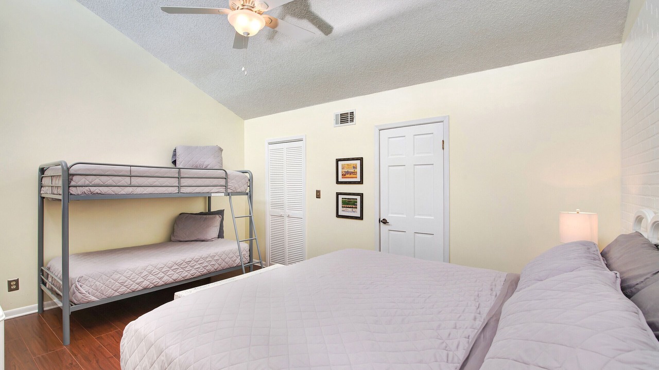 Photo of Bedroom in Laguna Beach