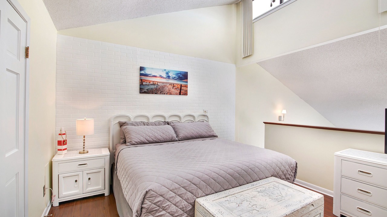 Photo of Bedroom in Laguna Beach