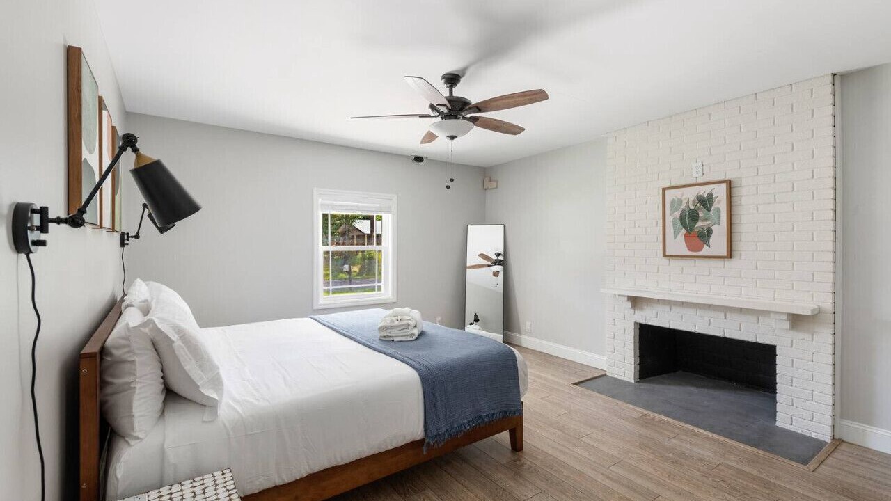 Photo of Bedroom in Charleston