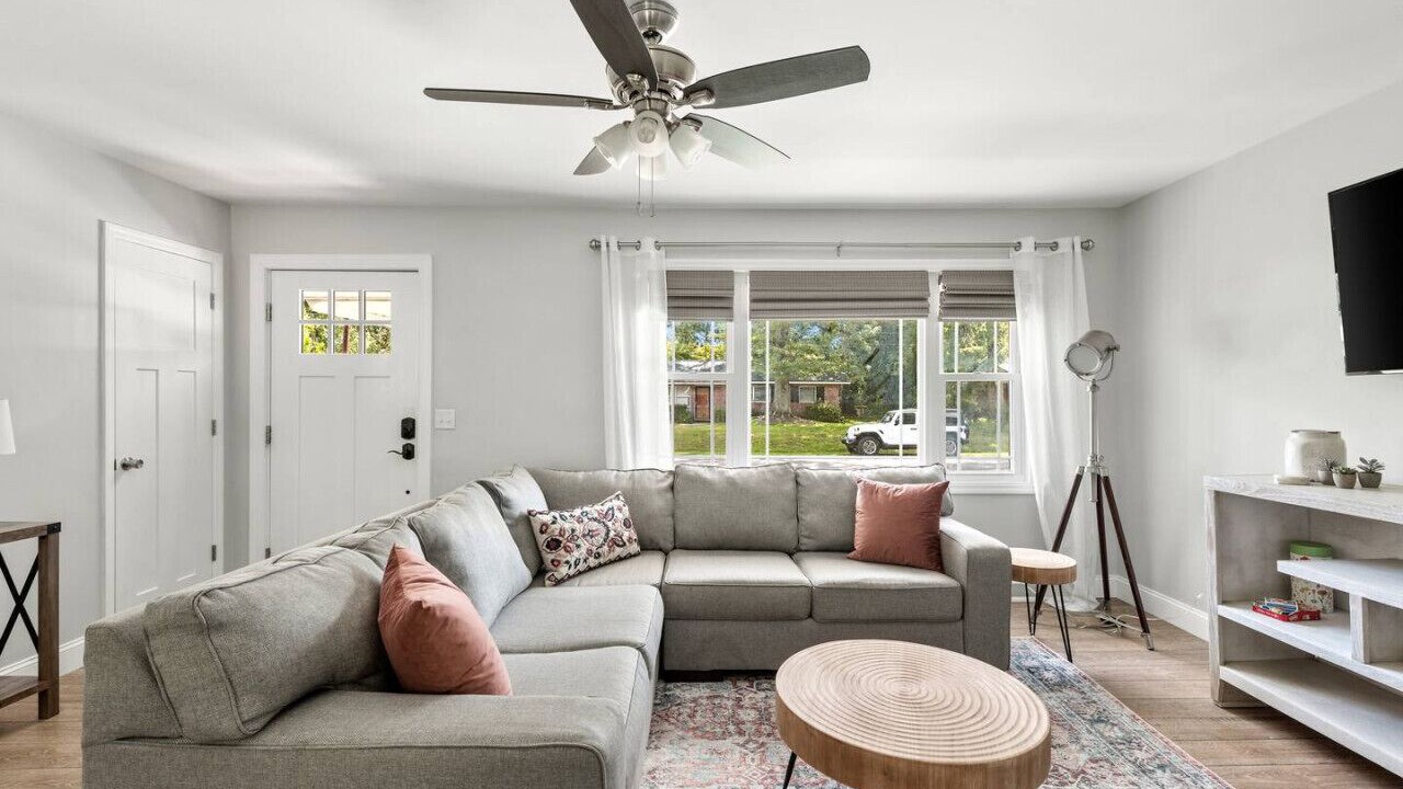 Photo of Livingroom in Charleston