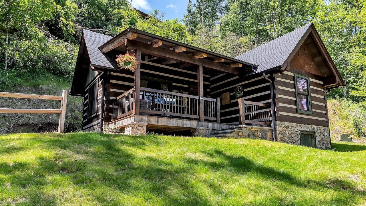 Photo of Outdoor in Waynesville