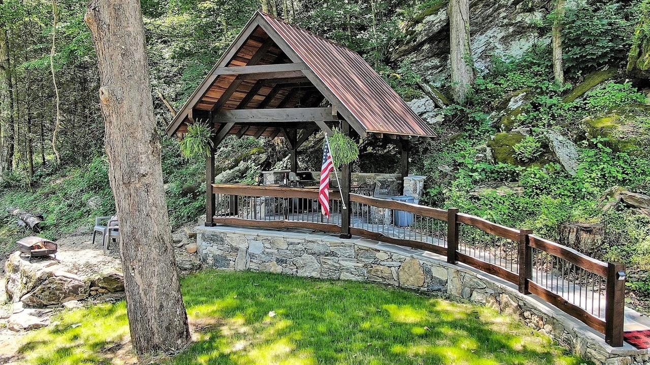 Photo of Outdoor in Waynesville