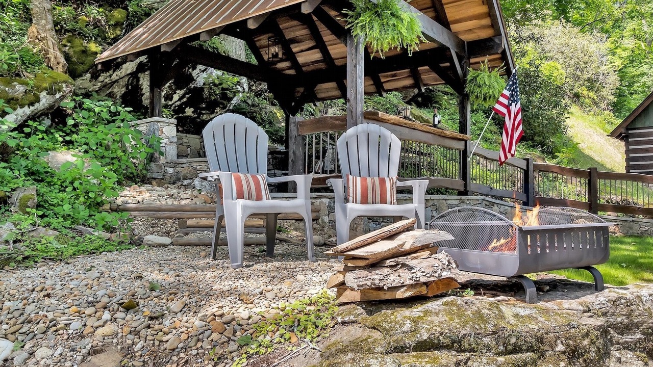 Photo of Outdoor in Waynesville