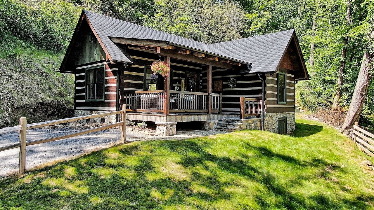 Photo of Outdoor in Waynesville