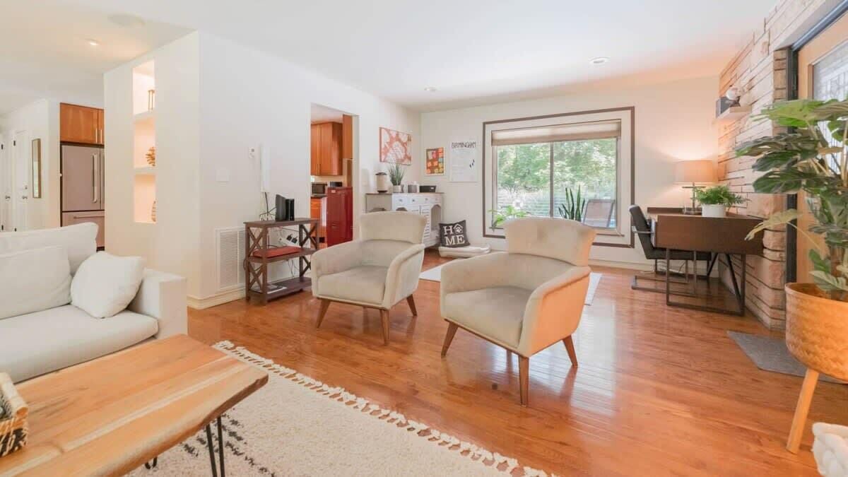 Photo of Livingroom in New Castle