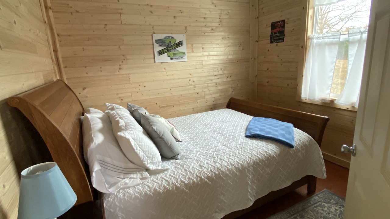 Photo of Bedroom in Newport