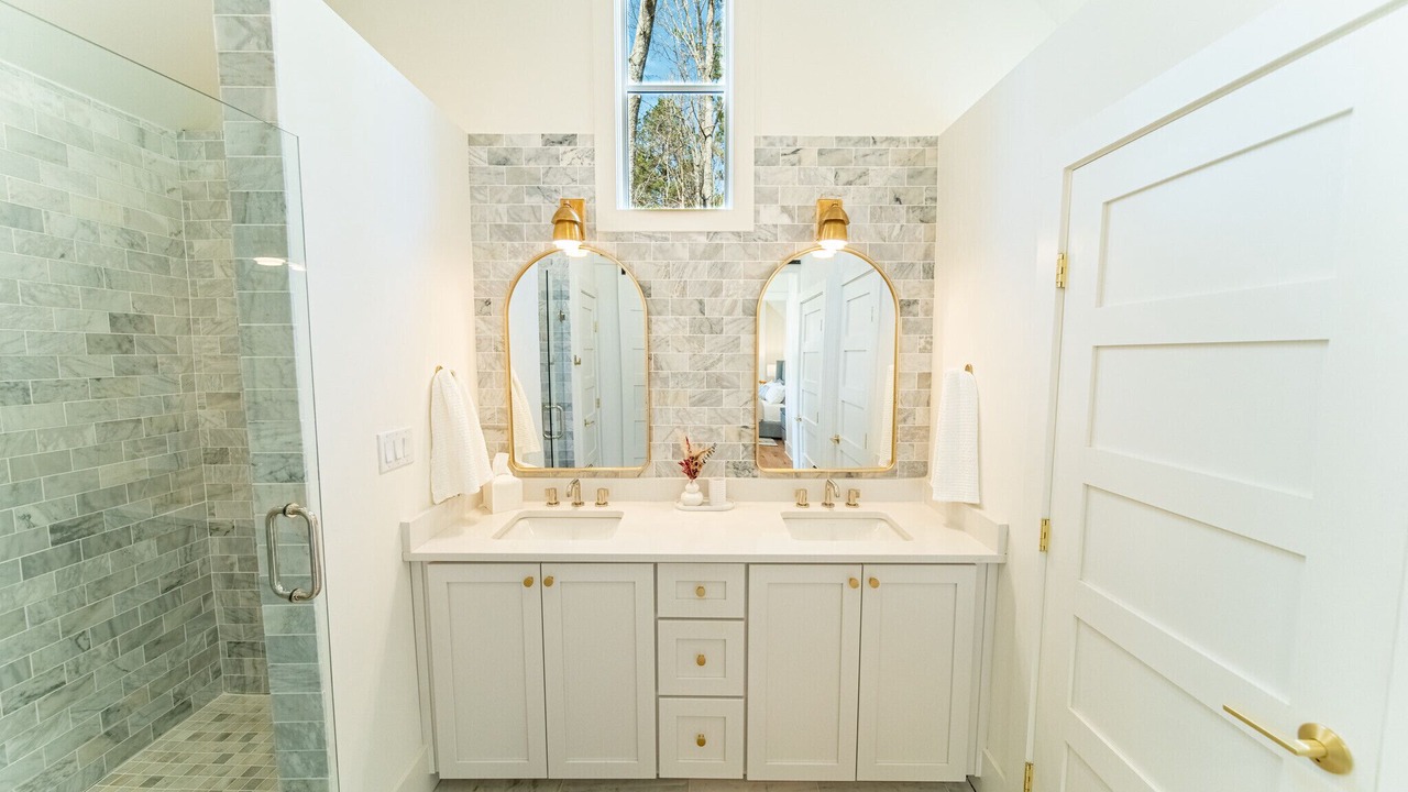 Photo of Bathroom in Chattahoochee Hills