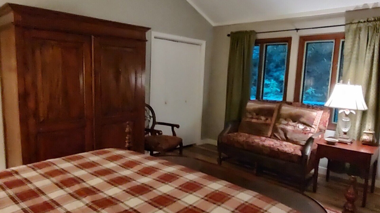 Photo of Bedroom in Lake Toxaway